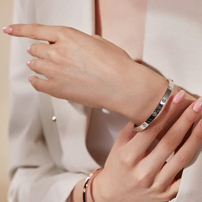 LOVE BRACELET DIAMOND | GOLD