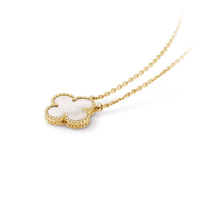 CLOVER NECKLACE | WHITE