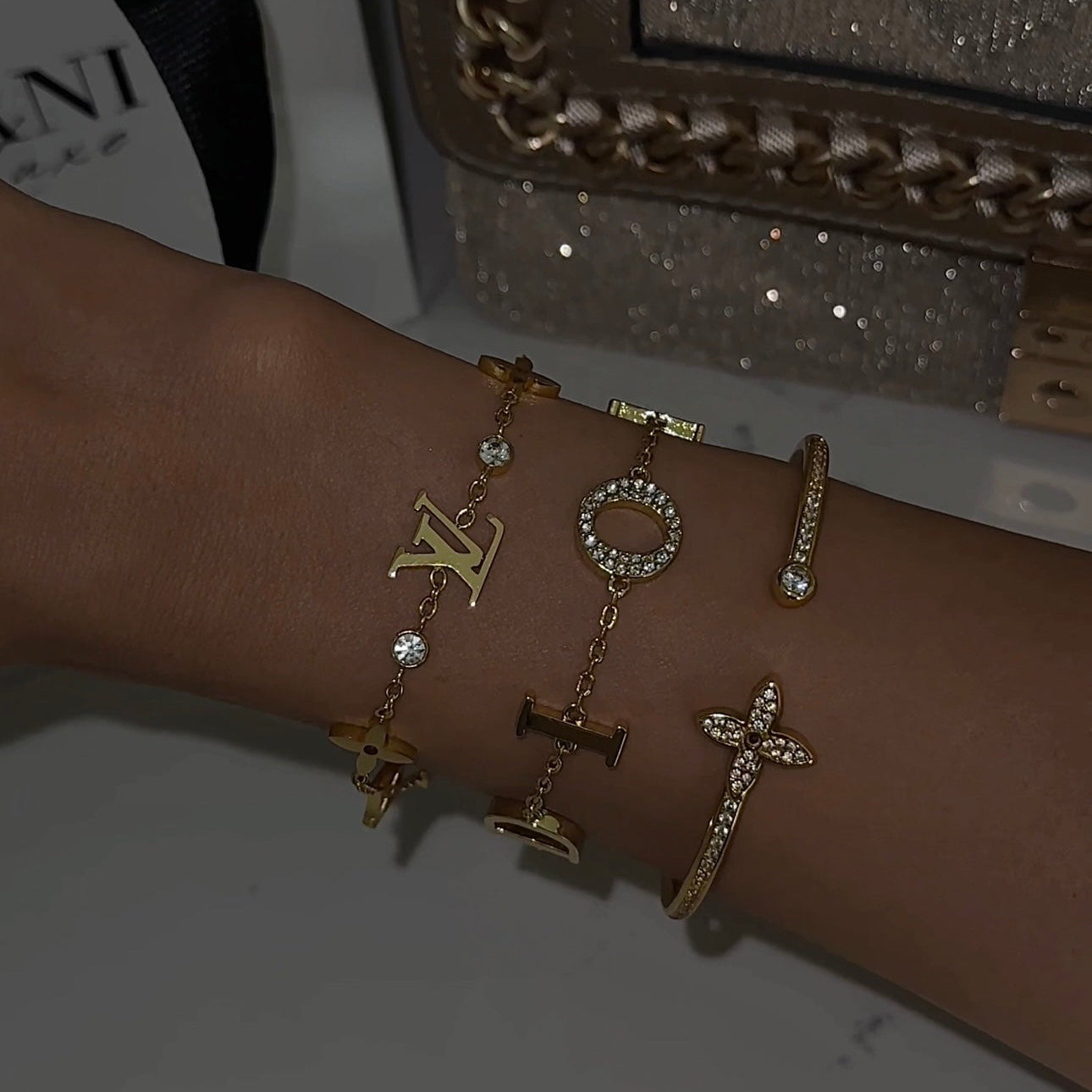 CD BRACELET | GOLD