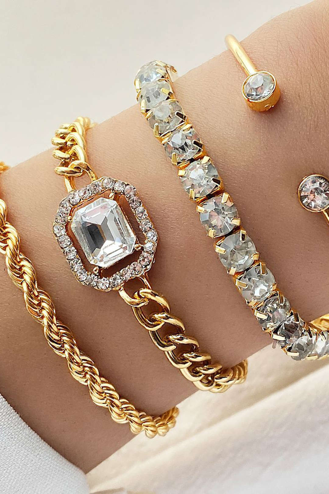 DIAMOND SPIRAL SET – 4 PIECES
